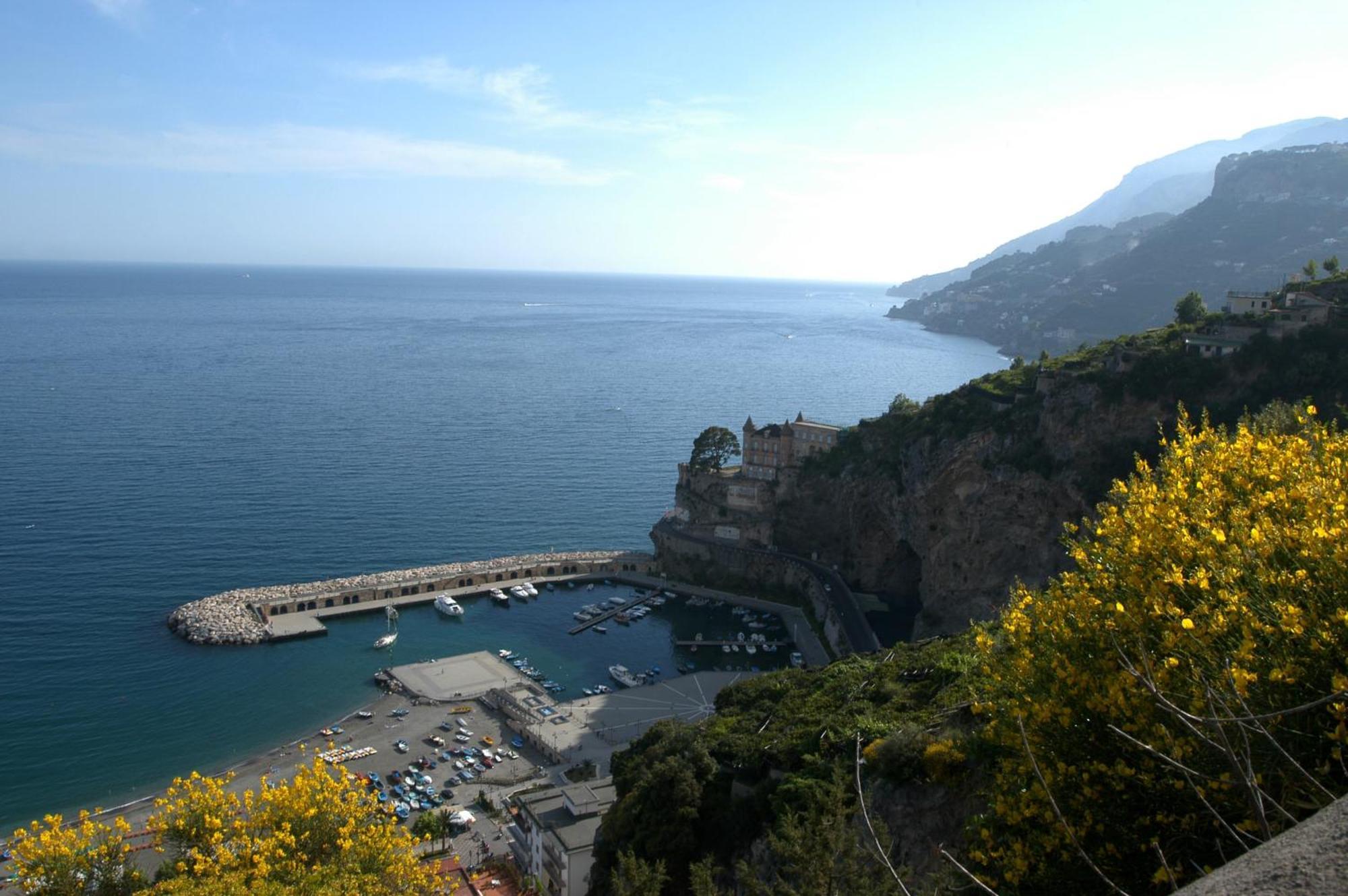 Charming Rooms Amalfi Coast Maiori Extérieur photo