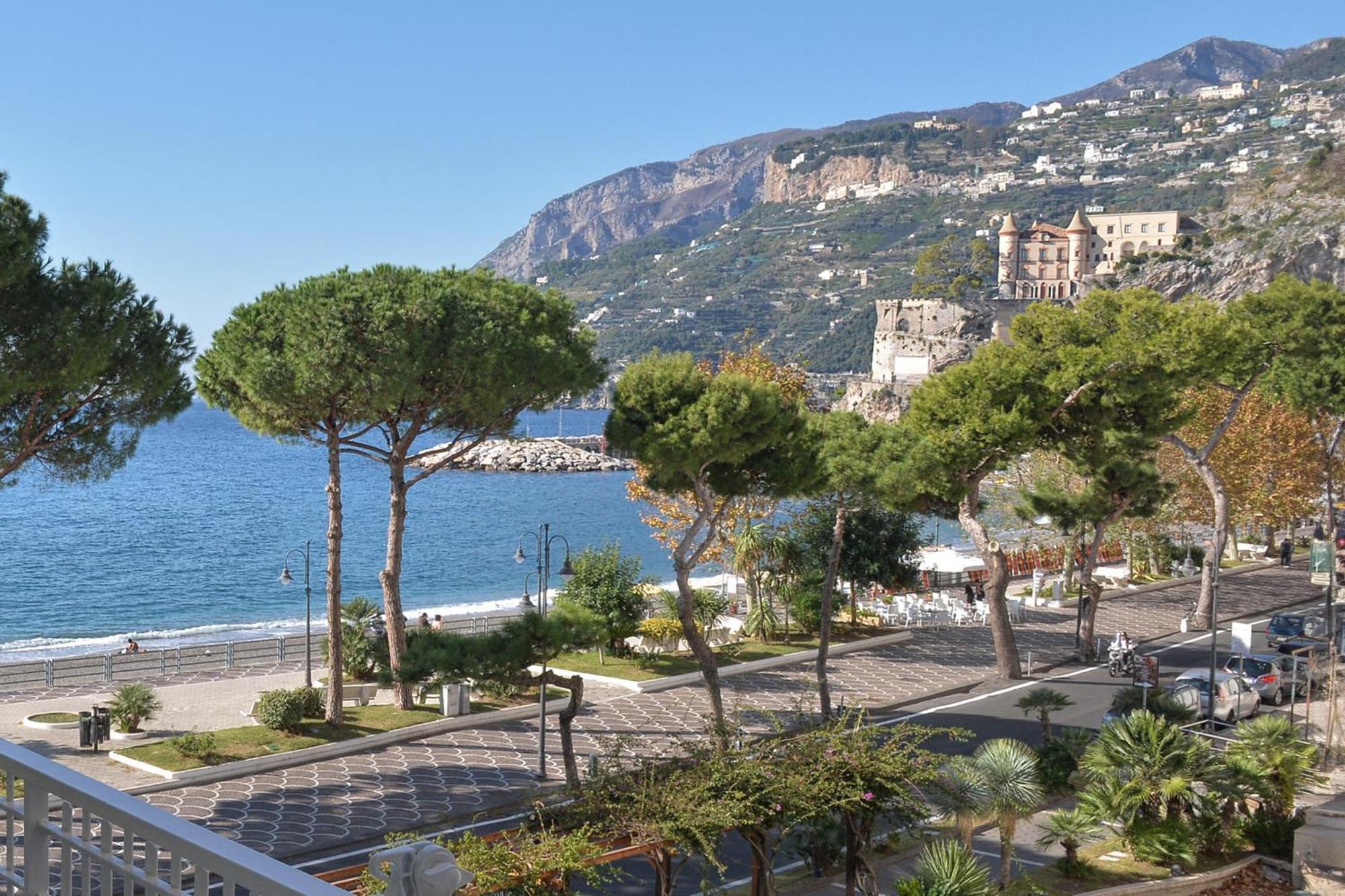 Charming Rooms Amalfi Coast Maiori Extérieur photo